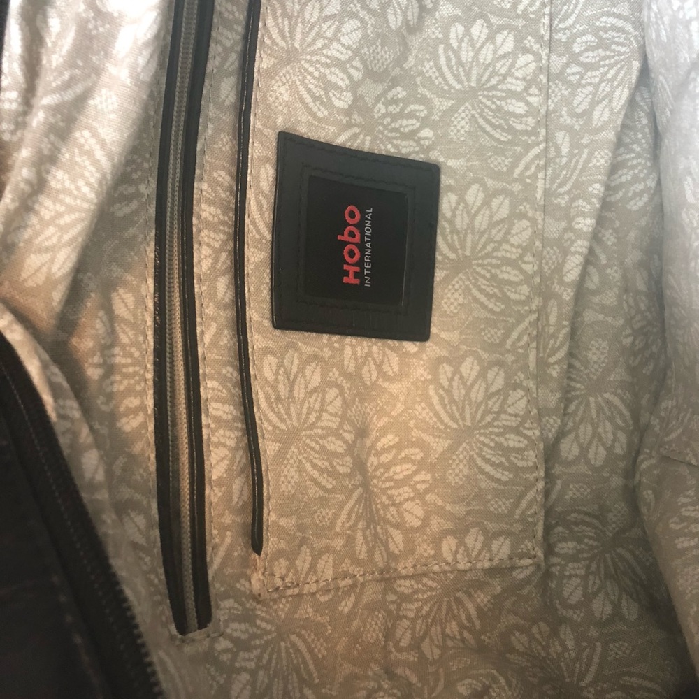 Purse - Picture 2 of 5